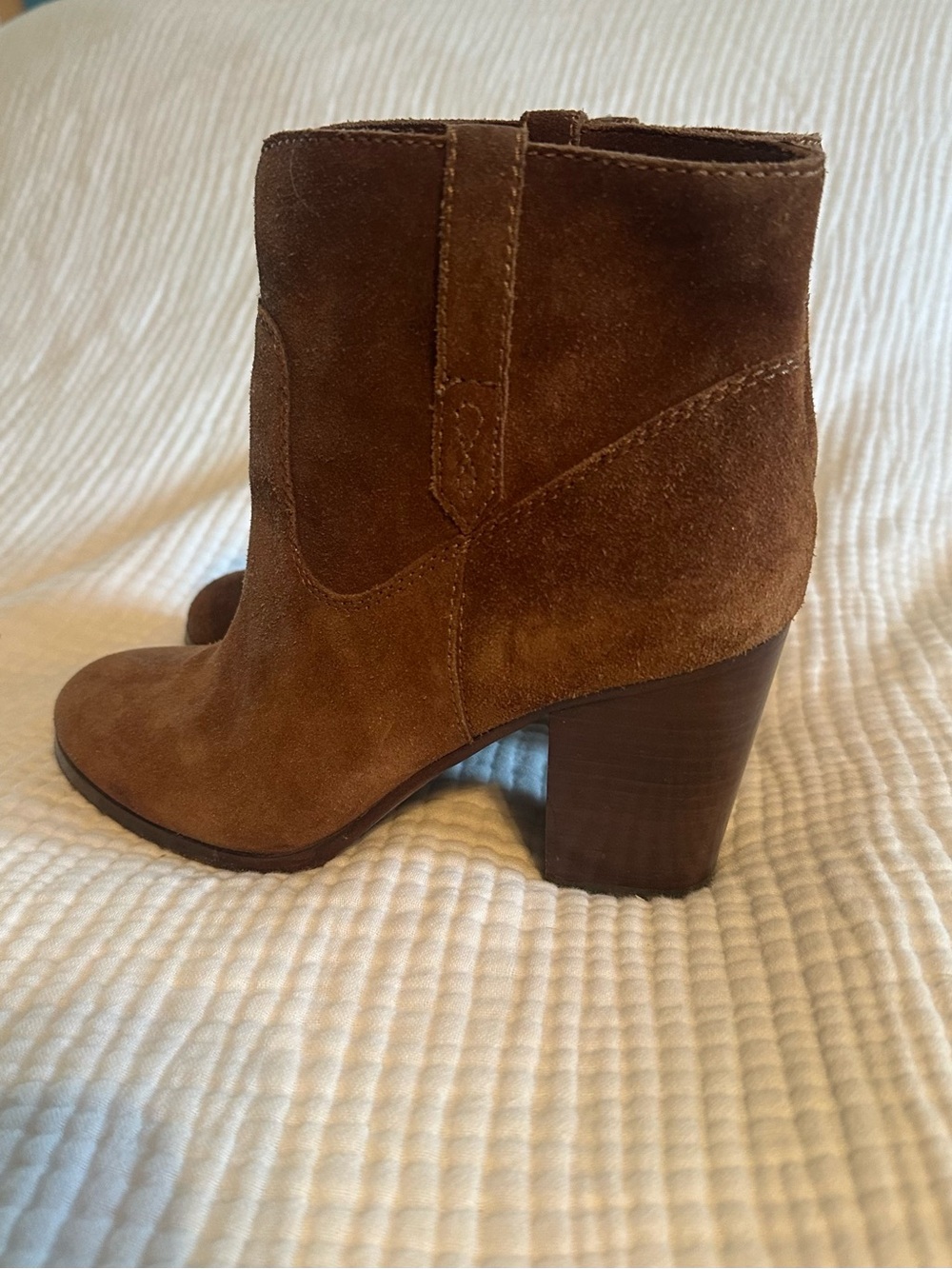 FRYE AND CO. Brown Suede Block-Heel Ankle Booties - Picture 4 of 4